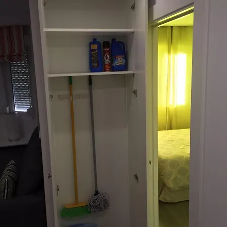 Area Nevada 22 Apartment *